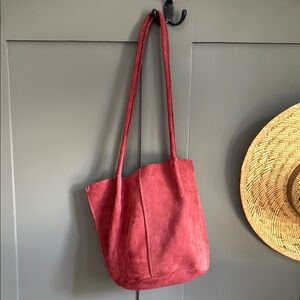 Portland leather DEVAN BUCKET TOTE red panda